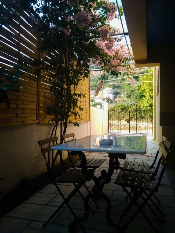 דירות איה אפימיה House With Garden Near The Sea מראה חיצוני תמונה